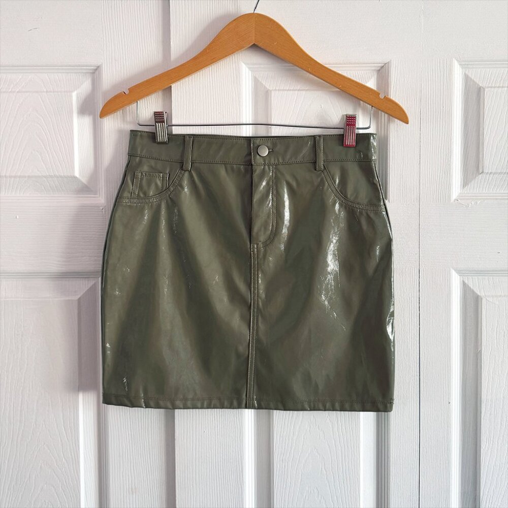 Shinestar Shiny Pleather Mini Skirt - Olive